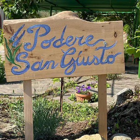Podere San Giusto Apartment *